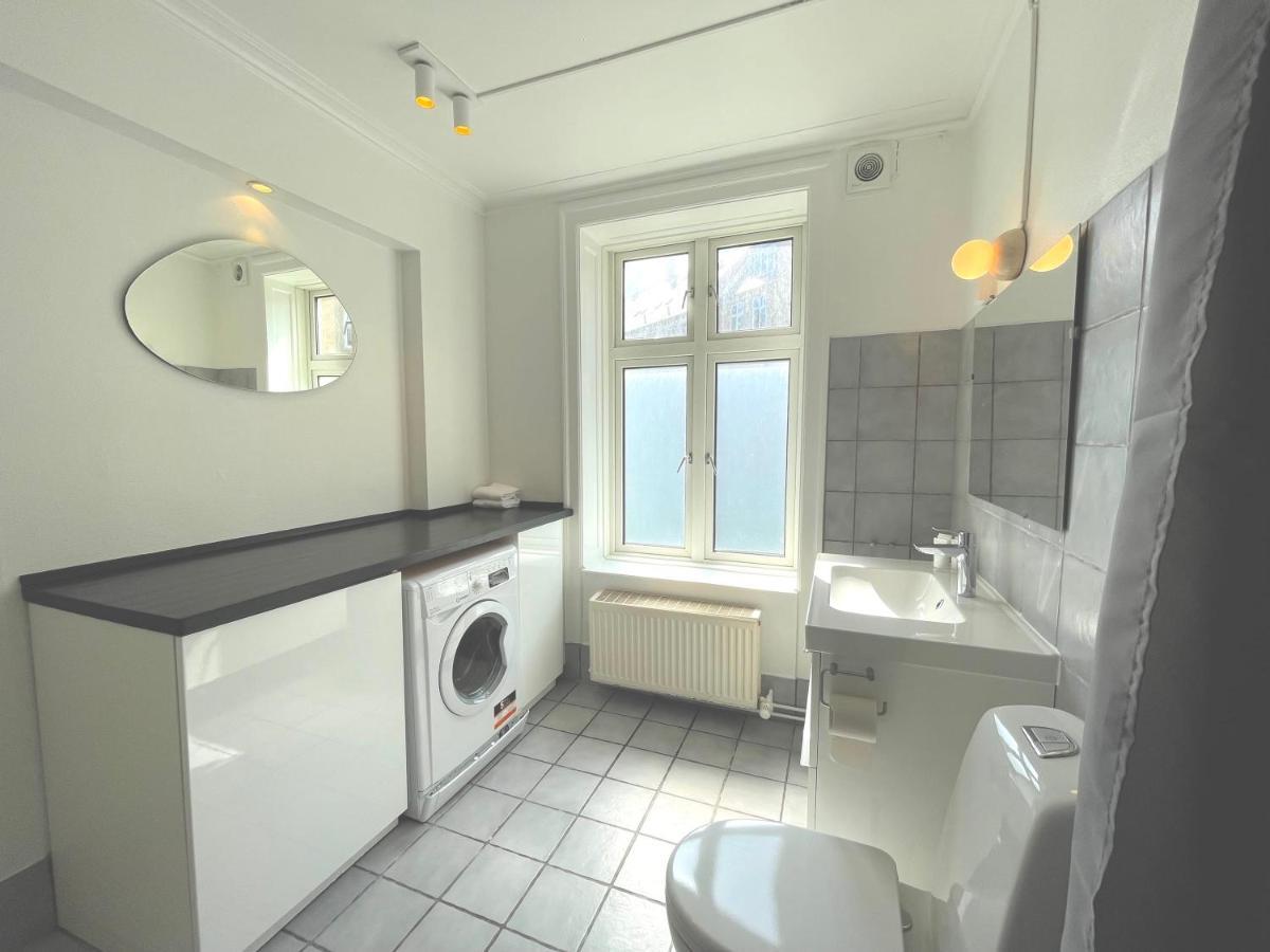 Two Bedroom Flat In Vibrant Area Copenhague Extérieur photo